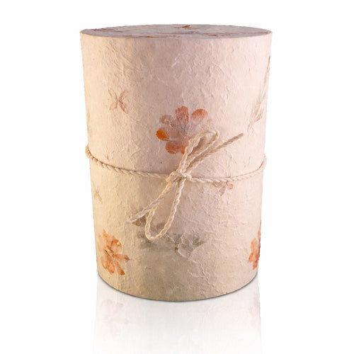 Bio-Tierurne aus Naturstoffpapier mit Blüten für die Erdbestattung