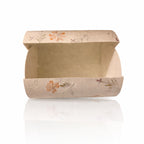 Biourne für die Erdbestattung mit wunderschönen Blumen