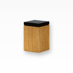 Tierurne aus Nussbaum handgefertigt