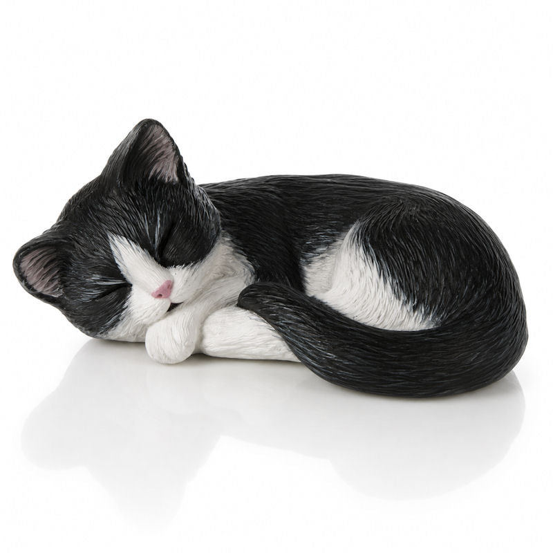 Katzenurne Schlafende Katze aus Keramik bemalt nach Foto