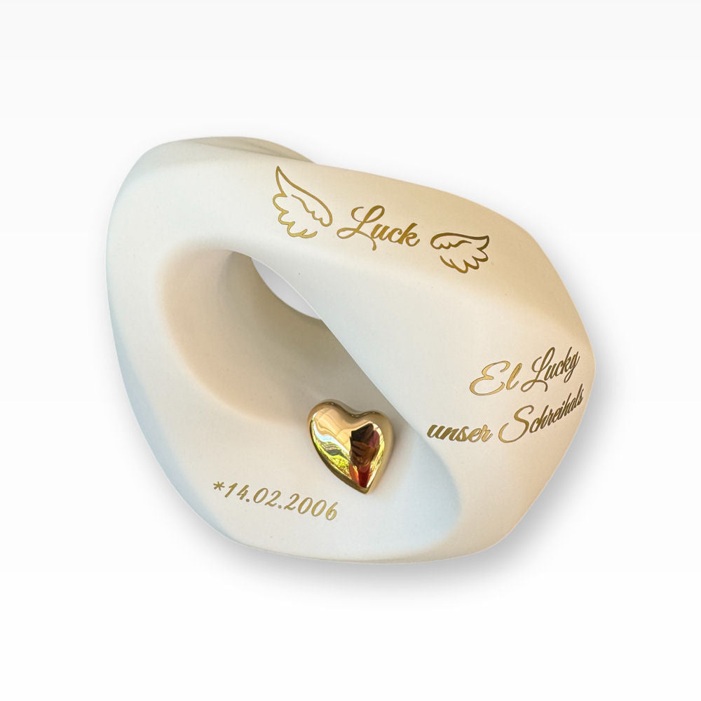 Keramikurne mit Herzchen