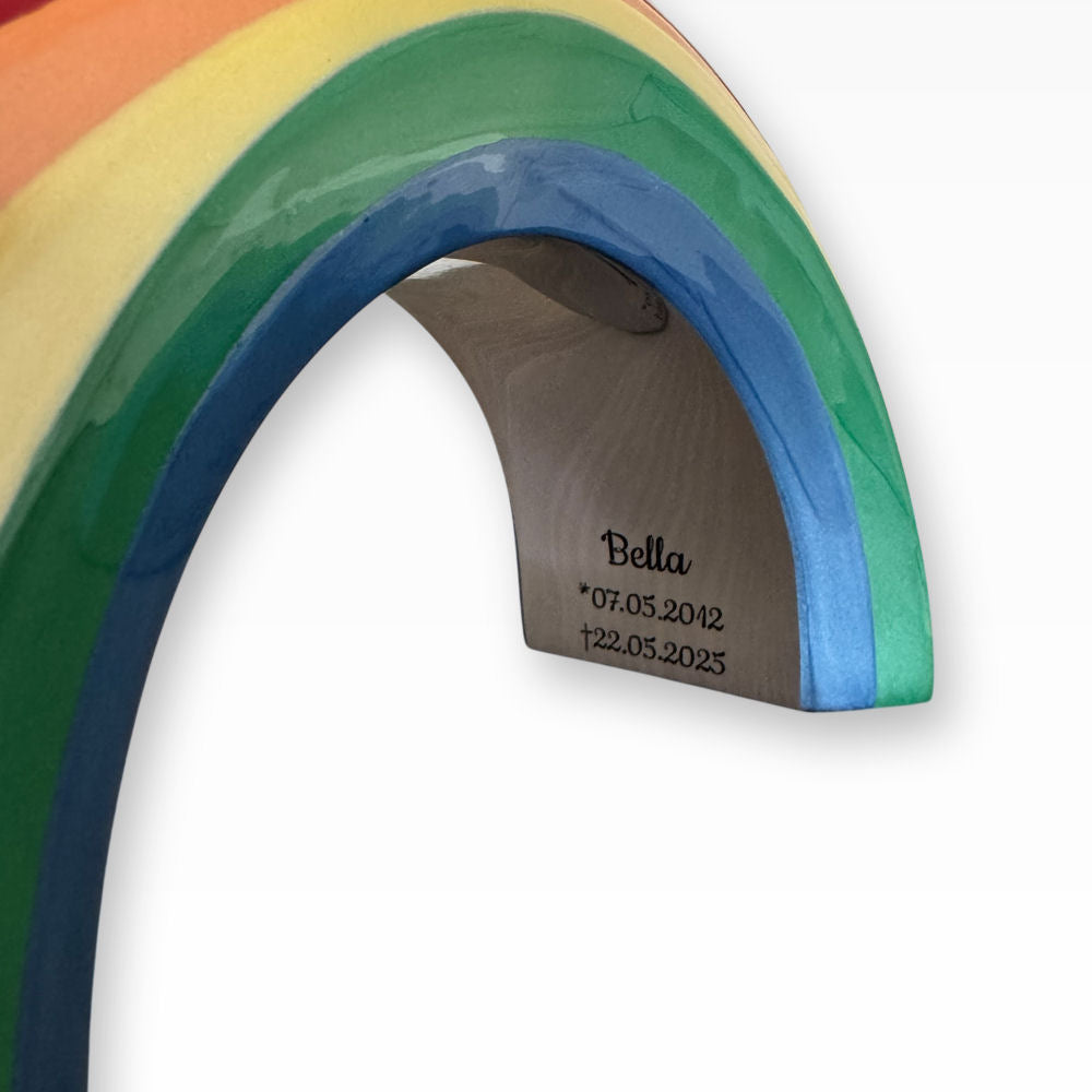 Loveurns Tierurne Regenbogenbrücke