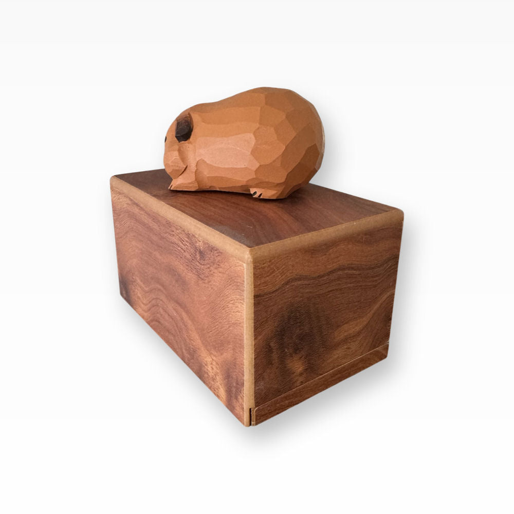 Monello Meerschweinchen-Urne aus Holz – Erinnerungsbox mit Figur