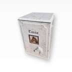 Pferdeurne Marmoroptik mit Bilderrahmen und Pferdekopf in 3D