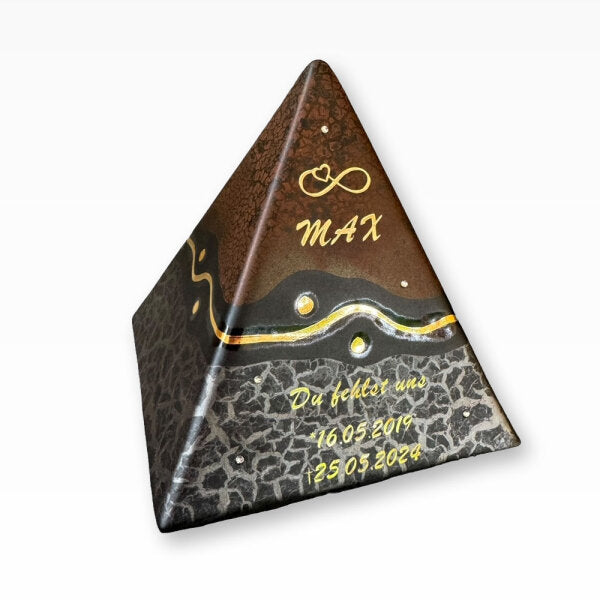 Heiso Tierurne Pyramide Modern