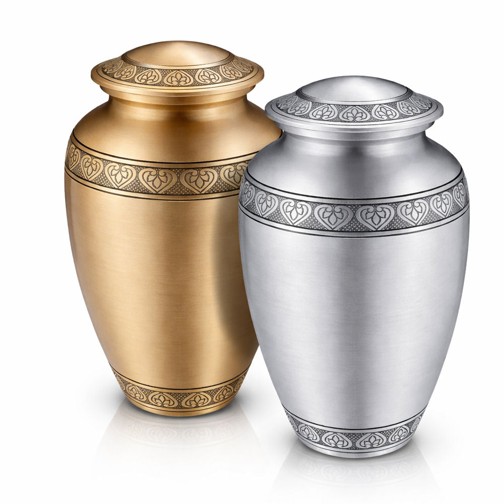 Edle Humanurne mit Ornamentband