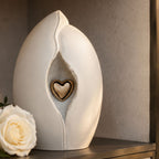 Keramikurne Bella mit kleinem Herzchen