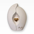 Tierurne Bella mit kleinem Herzchen