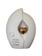 Tierurne Bella mit kleinem Herzchen