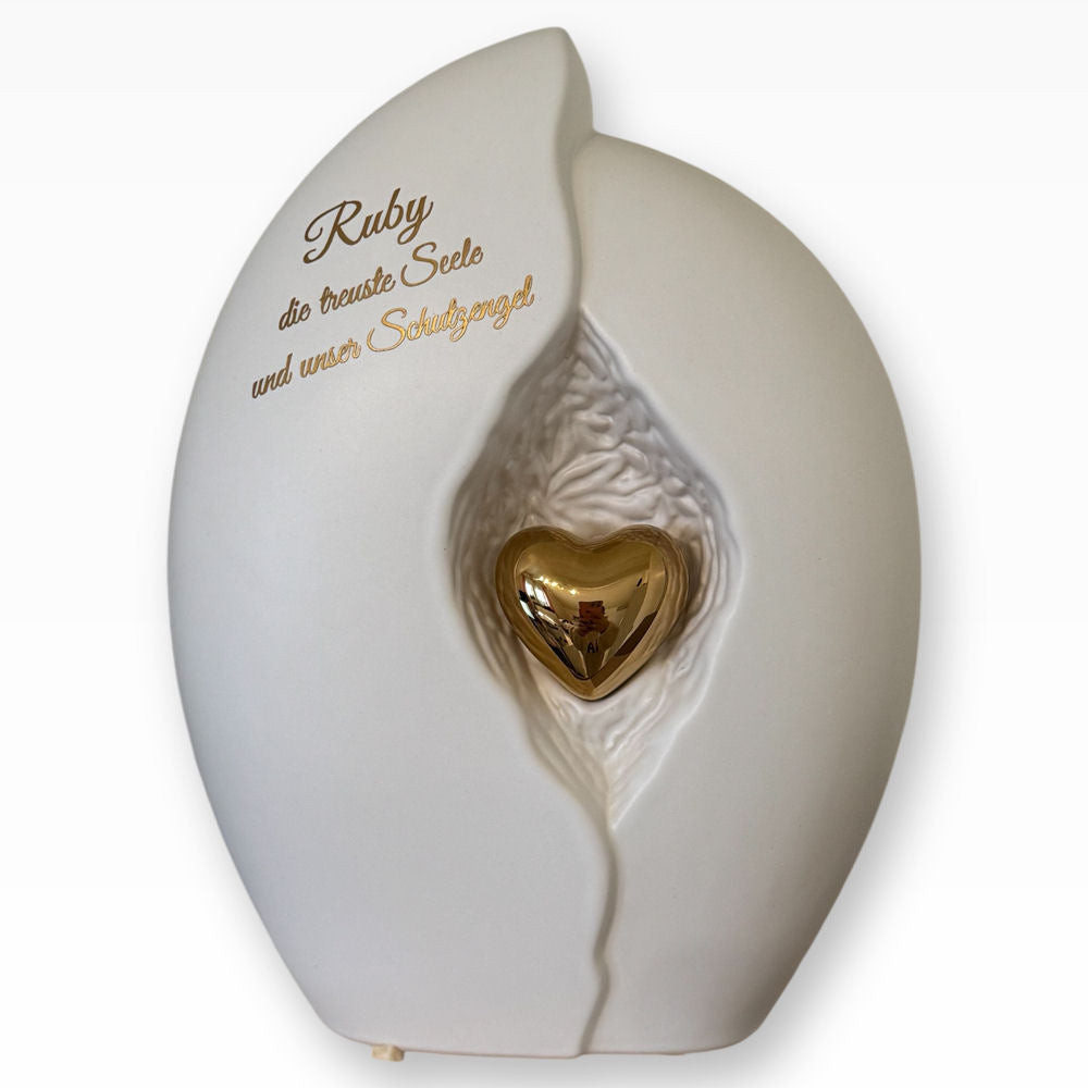 Tierurne Bella mit kleinem Herzchen